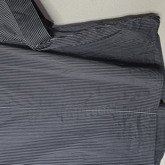 Eloquii stripped white and black blouse with bow detail at sleeve size 18. - Picture 8 of 8